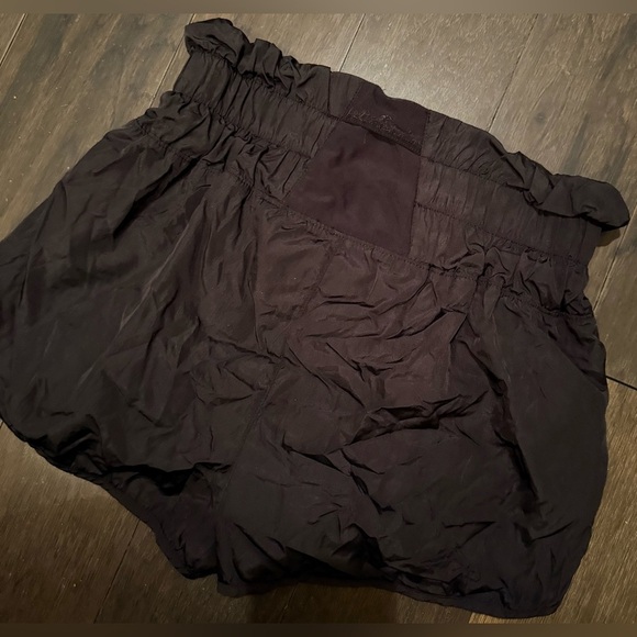 FP Movement The Way Home Shorts Black, Size M - Picture 6 of 7